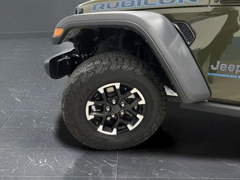 Used 2024 Jeep Wrangler Unlimited Rubicon 4xe image 35