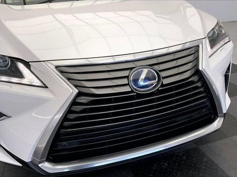 Used 2018 Lexus RX 450h AWD w/ Premium Package image 31