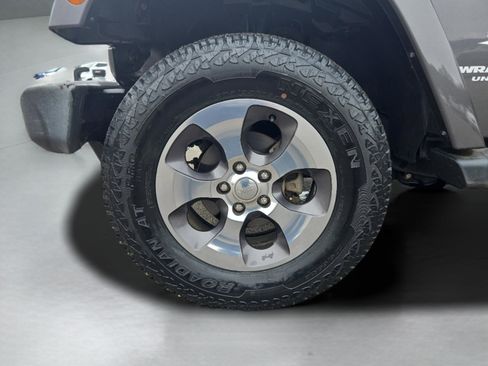 Used 2017 Jeep Wrangler Unlimited Sahara w/ Max Tow Package image 28