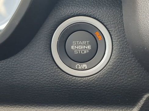 Used 2025 RAM 1500 Big Horn RWD image 28