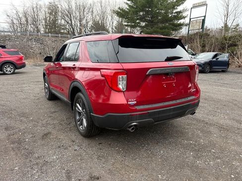 Used 2022 Ford Explorer XLT w/ Equipment Group 202A image 23