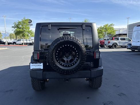 Used 2013 Jeep Wrangler Sport AWD/4WD image 4