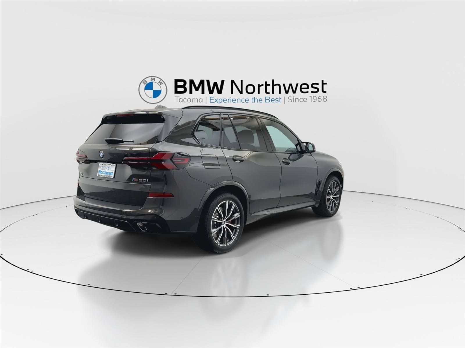 New 2026 BMW X5 M60i w/ Climate Comfort Package AWD/4WD image 3