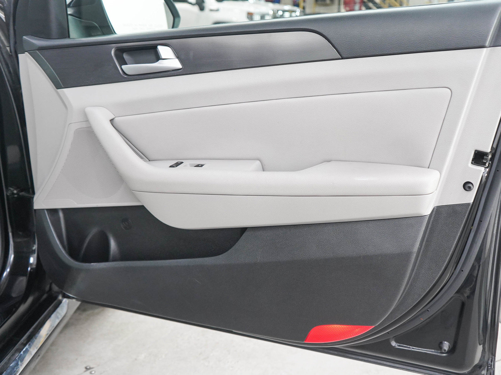 Used 2017 Hyundai Sonata Sport FWD image 9