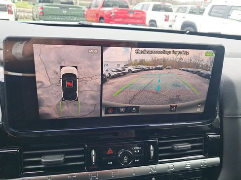 New 2026 Nissan Pathfinder SL w/ Lighting Package AWD/4WD image 21