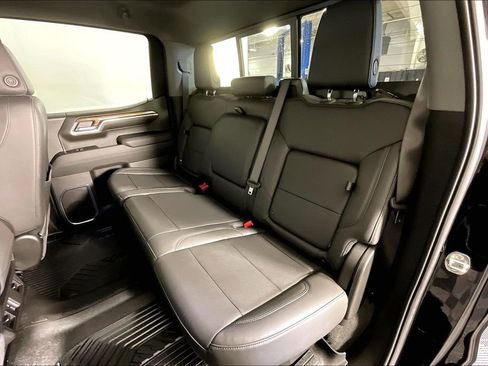 Used 2024 Chevrolet Silverado 1500 LT AWD/4WD image 34