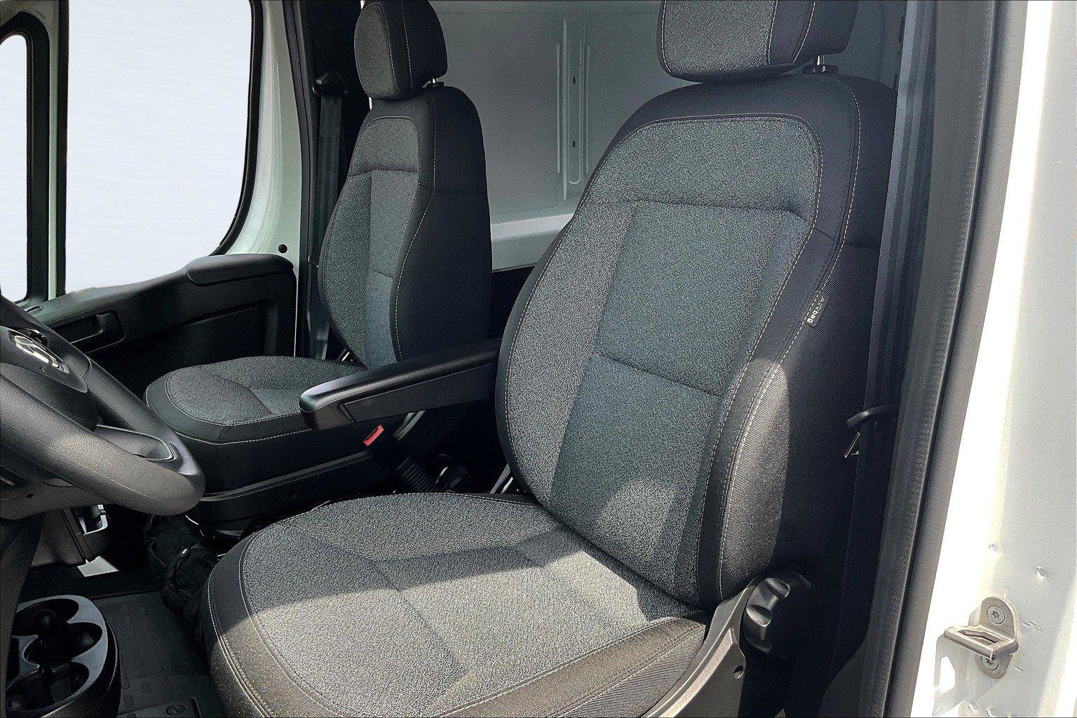 Used 2024 RAM ProMaster 2500 FWD image 25