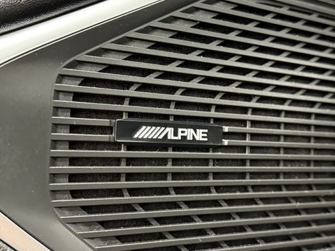 Used 2024 Jeep Wagoneer Series II AWD/4WD image 11