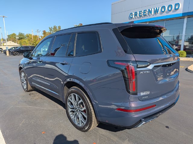 Used 2024 Cadillac XT6 Sport w/ Technology Package AWD/4WD image 3