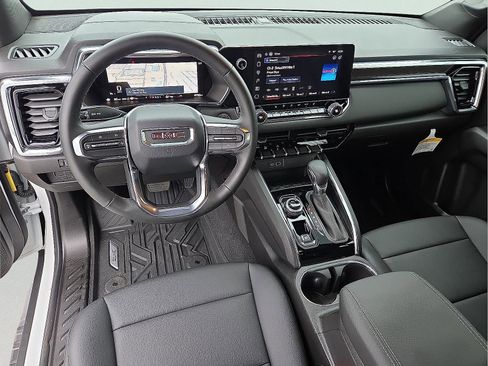 Used 2025 GMC Canyon Elevation w/ Convenience Package image 10
