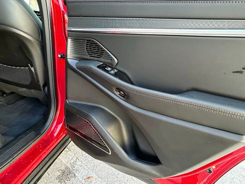 Used 2025 Jeep Wagoneer S Limited image 42