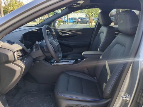 New 2026 Buick Envista Sport Touring w/ Convenience I Package FWD image 19