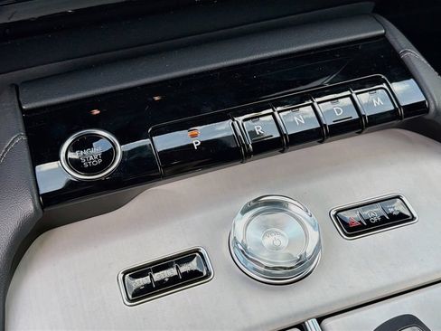 New 2027 Lincoln Navigator Reserve w/ Jet Appearance Package AWD/4WD image 19