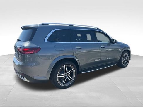 Used 2026 Mercedes-Benz GLS 450 4MATIC image 7