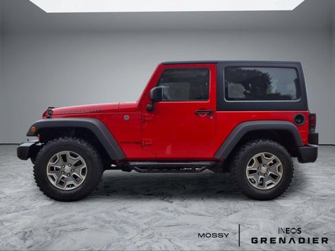 Used 2018 Jeep Wrangler Rubicon w/ Power Convenience Group AWD/4WD image 5