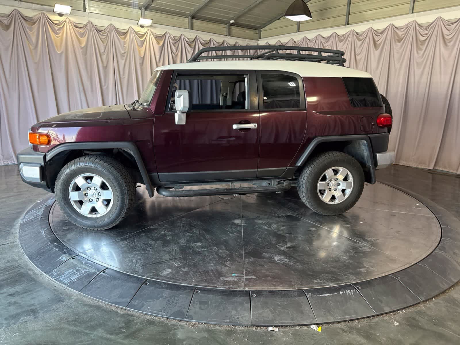 Used 2007 Toyota FJ Cruiser 4WD w/ Upgrade Pkg 1 image 8