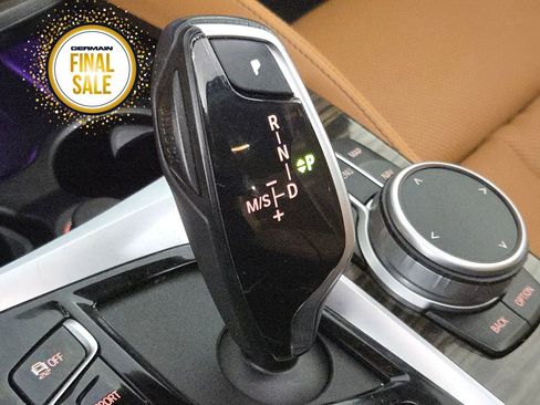 Used 2022 BMW 530i xDrive w/ M Sport Package image 21