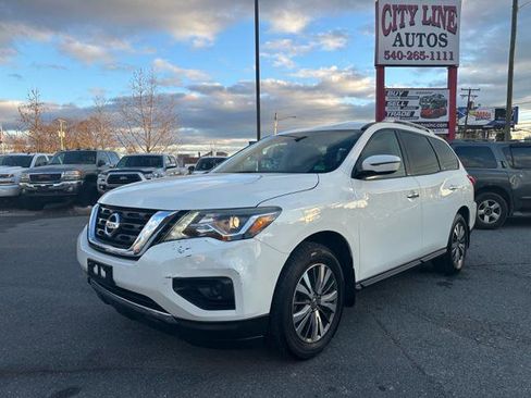 Used 2017 Nissan Pathfinder S image 9