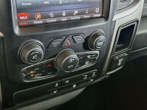 Used 2018 RAM 1500 Big Horn AWD/4WD image 23
