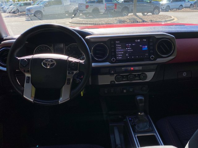 Used 2022 Toyota Tacoma SR5 w/ Technology Package RWD image 8