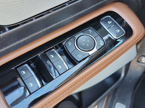 Used 2021 Lincoln Aviator Reserve w/ Equipment Group 208A image 36