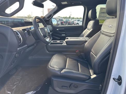 New 2025 Ford Expedition Max Platinum w/ Stealth Performance Package image 15