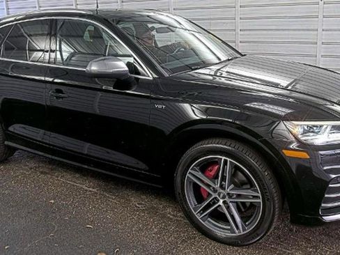 Used 2018 Audi SQ5 Prestige w/ Prestige Package image 2