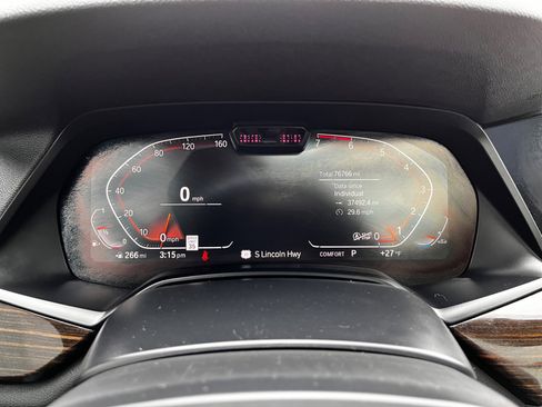 Used 2019 BMW X5 xDrive50i w/ M Sport Package image 29