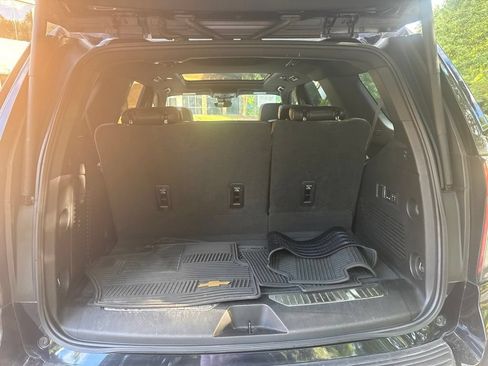 Used 2023 Chevrolet Tahoe High Country AWD/4WD image 11