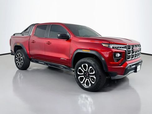 Used 2025 GMC Canyon AT4 w/ Nightfall Edition AWD/4WD image 4