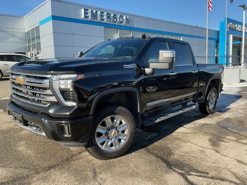 Certified 2024 Chevrolet Silverado 3500 High Country w/ Z71 Off-Road Package image 2