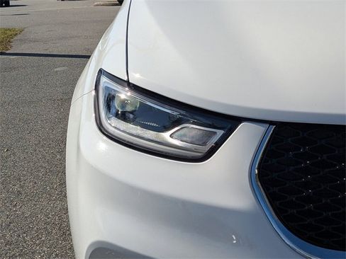 New 2026 Chrysler Pacifica Limited image 10