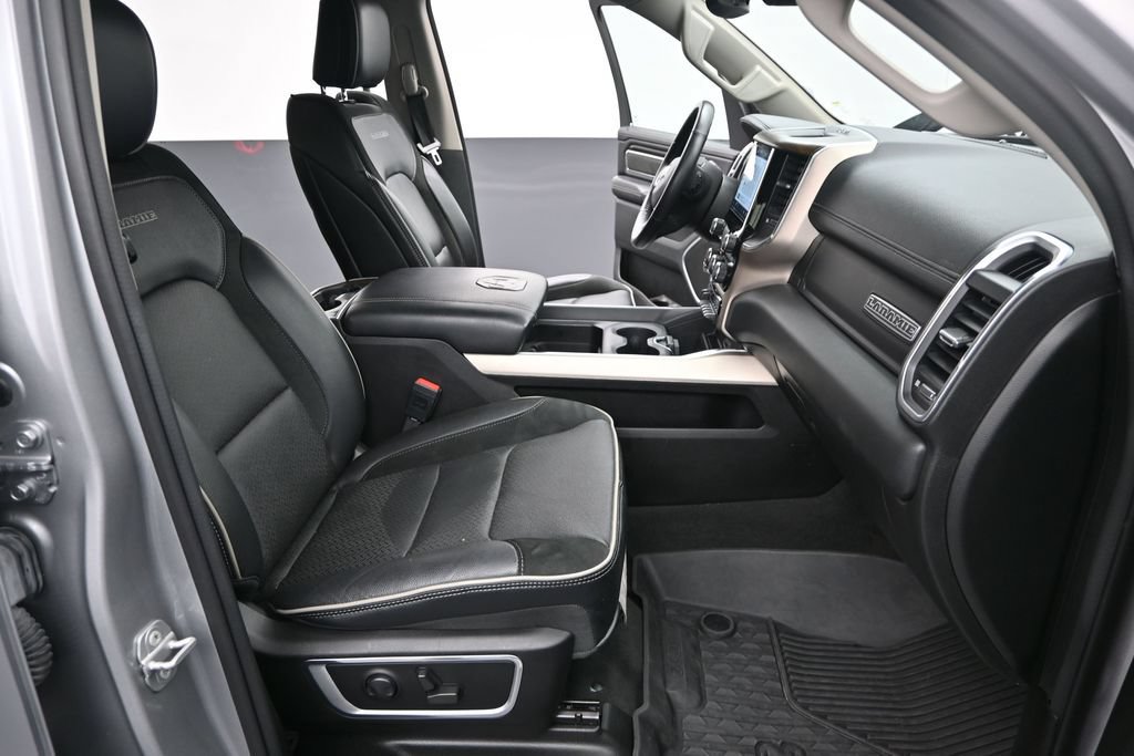 Used 2022 RAM 1500 Laramie AWD/4WD image 28