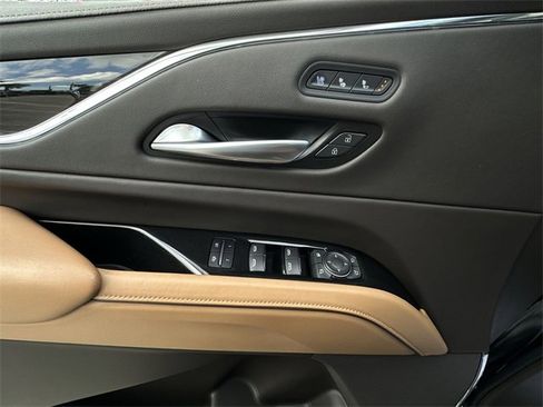 Used 2023 Cadillac Escalade ESV Sport w/ LPO, ONYX Package image 21