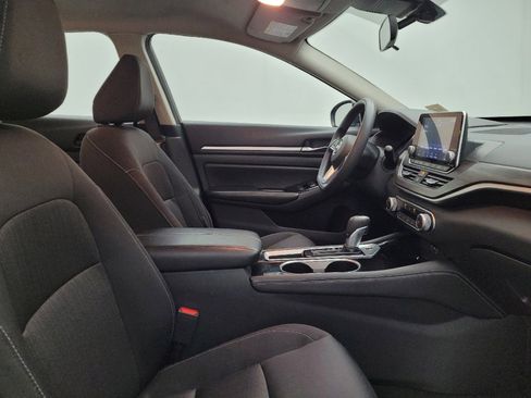 Used 2023 Nissan Altima 2.5 SV image 21