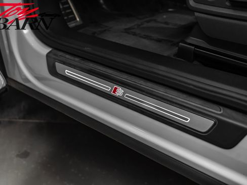 Used 2024 Audi SQ5 Prestige image 24