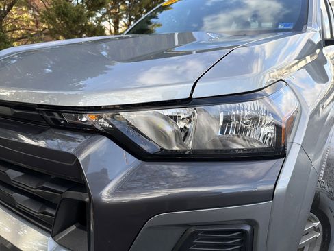 Used 2024 Chevrolet Colorado LT w/ LT Convenience Package II image 6