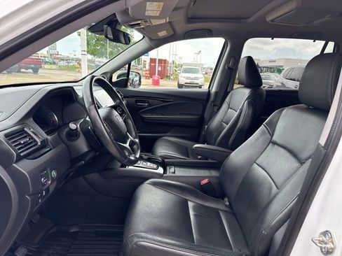 Used 2020 Honda Pilot Touring image 9