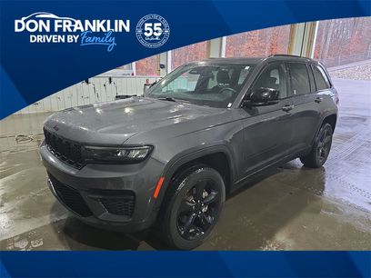 Used 2022 Jeep Grand Cherokee Altitude