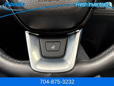 Used 2025 Honda Pilot Elite image 30