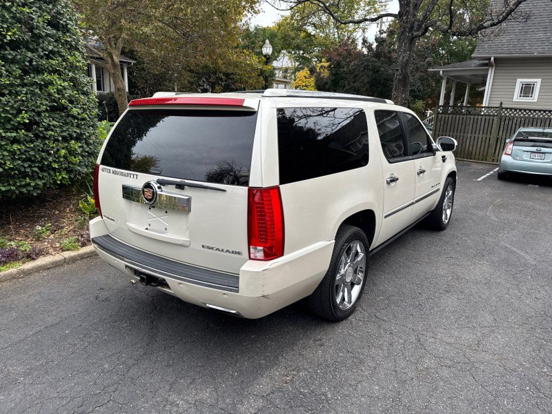 Used 2014 Cadillac Escalade ESV Platinum AWD/4WD image 5