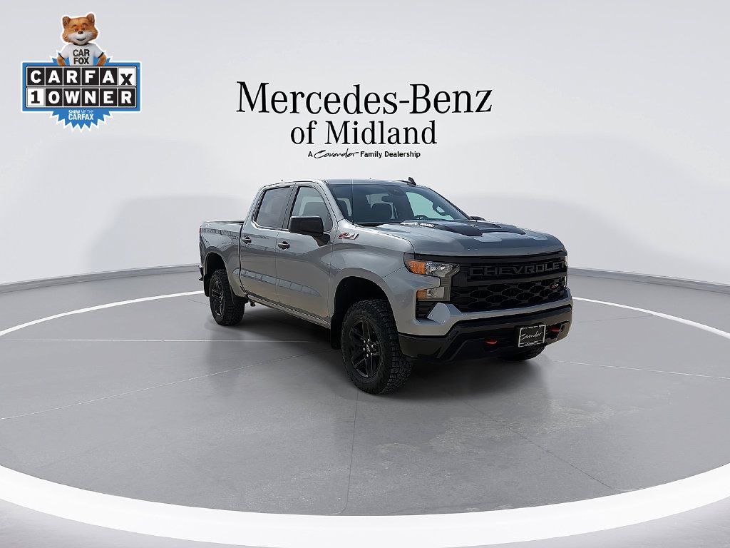 Used 2025 Chevrolet Silverado 1500 Custom Trail Boss AWD/4WD image 2