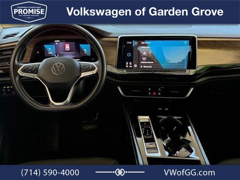 Used 2024 Volkswagen Atlas SE FWD image 25