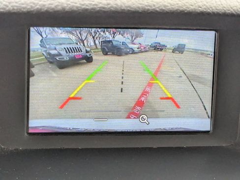 Used 2018 Ford Focus SE image 19