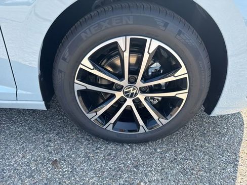 Used 2025 Volkswagen Jetta Sport image 21