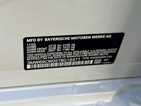 New 2026 BMW 330i Sedan w/ M Sport Package image 24