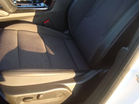 Used 2023 Buick Envision Preferred image 9