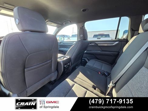 Used 2025 GMC Acadia Elevation AWD/4WD image 29