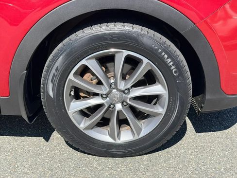 Used 2018 Hyundai Santa Fe SE AWD/4WD image 9