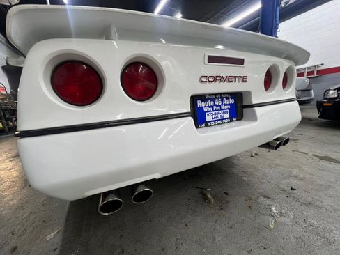 Used 1989 Chevrolet Corvette Convertible image 4